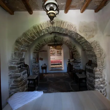 Дом отдыха Authentic 1681 Cycladic Castle-House 